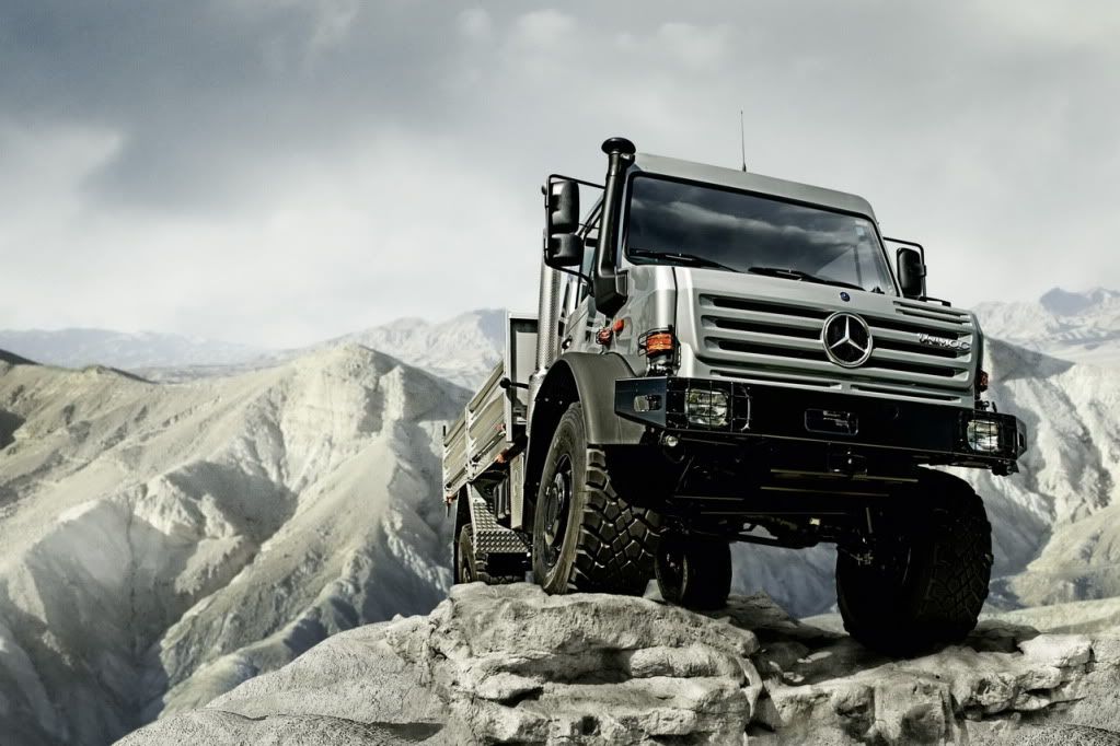 mercedes-benz-unimog-is-off-roader-of-the-year-2009.jpg