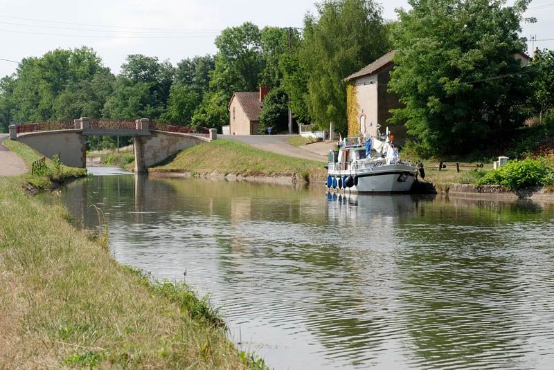 Canal Roanne-Dogoin