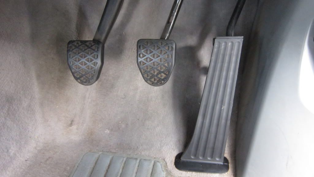 DIY e46 gas/acceleration pedal remove/replace