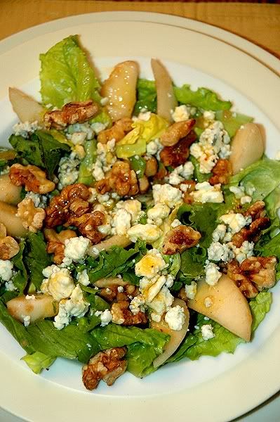 Pear Gorgonzola Walnut salad Pictures, Images and Photos